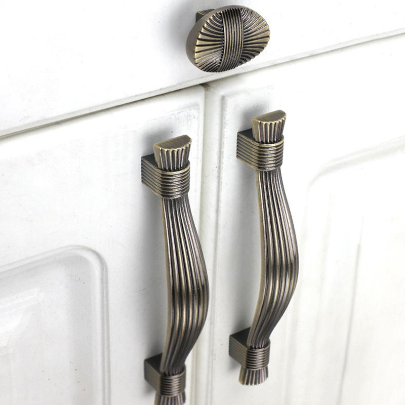 Vintage Furniture Hardware Pulls - Minimalist Antique Bronze Kitchen Cabinet Handles